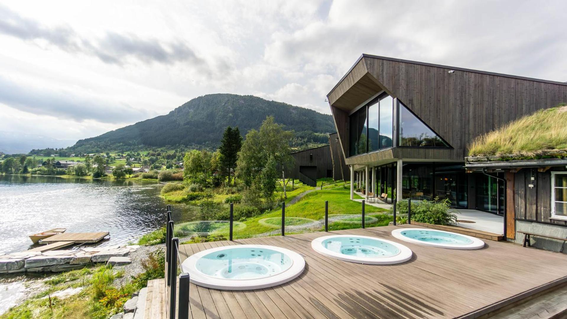 Elva Hotel Skulestadmo Exterior photo