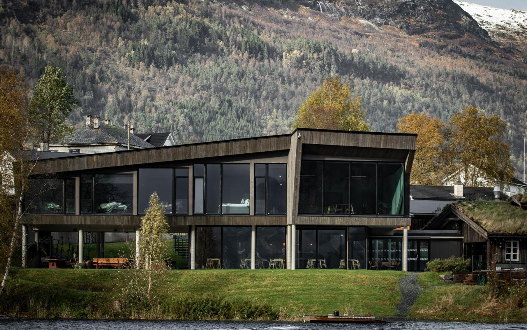 Elva Hotel Skulestadmo Exterior photo